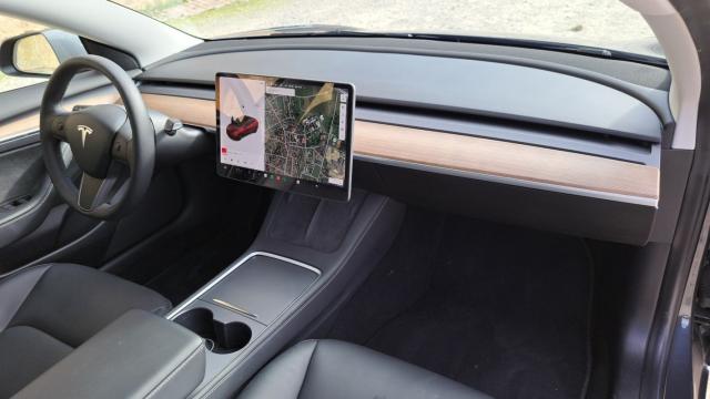 Tesla Model 3 image 7