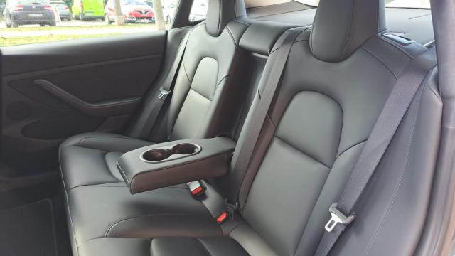 Tesla Model 3 image 3