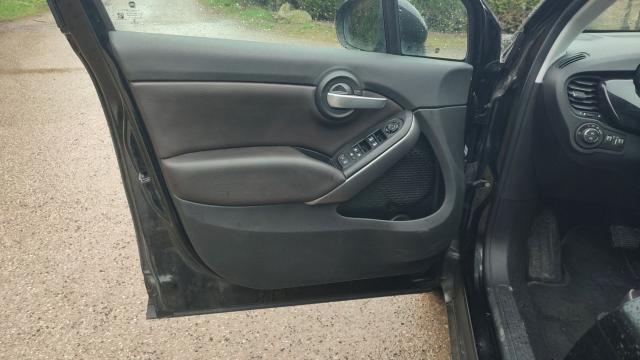 Fiat 500x image 2