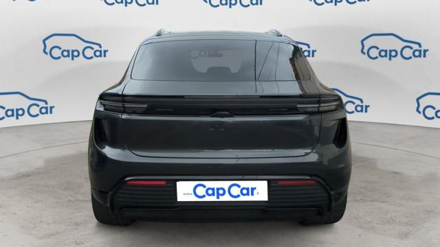 Porsche Macan image 1