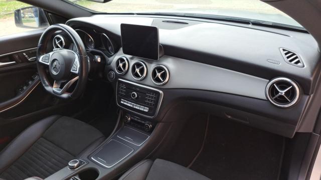 Mercedes Benz Cla Shooting Brake image 8