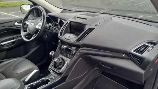 Ford Kuga image 5