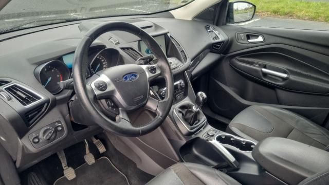 Ford Kuga image 3