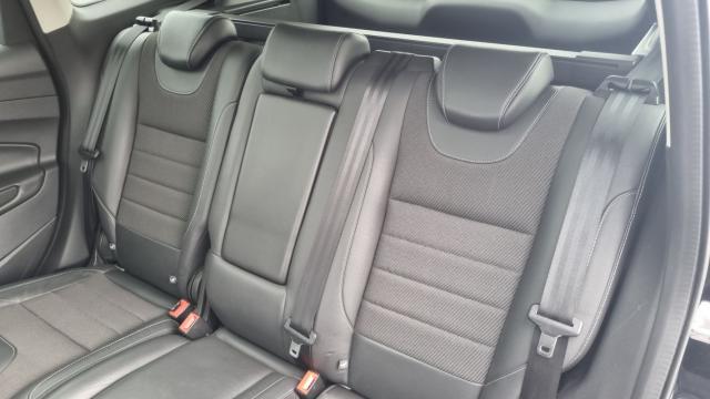 Ford Kuga image 4