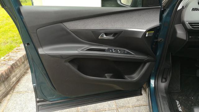 Peugeot 5008 image 6