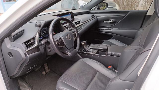 Lexus Es image 8