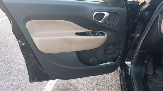 Fiat 500l image 6