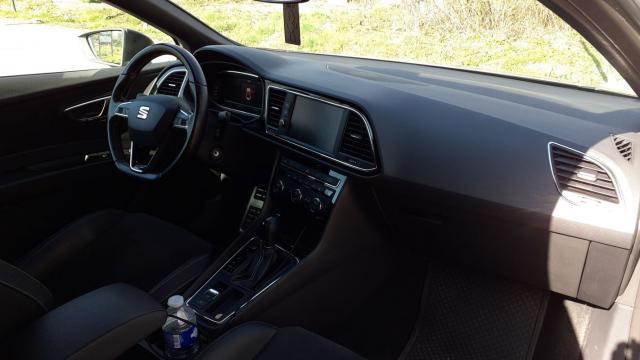 Seat Leon image 2