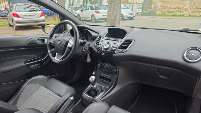 Ford Fiesta image 9