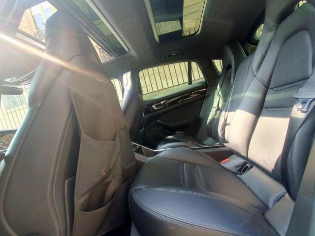 Porsche Panamera image 3