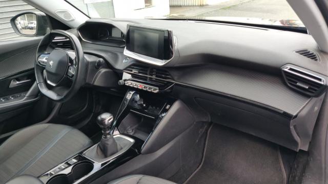 Peugeot 2008 image 5