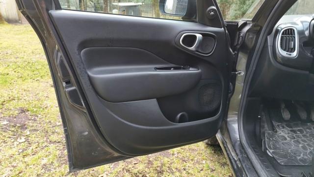 Fiat 500l image 8