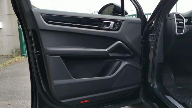 Porsche Cayenne image 6