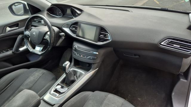 Peugeot 308 image 3