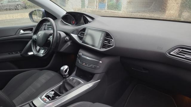 Peugeot 308 image 3