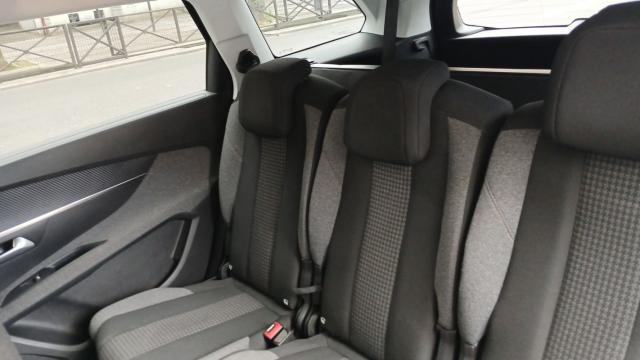 Peugeot 5008 image 4