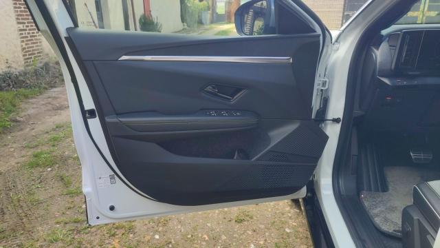 Renault Mégane E-Tech image 3