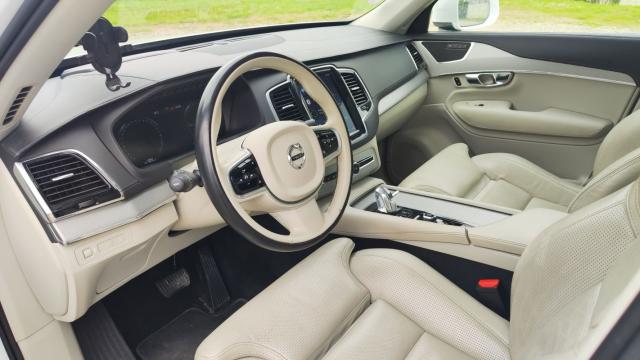 Volvo Xc90 image 1