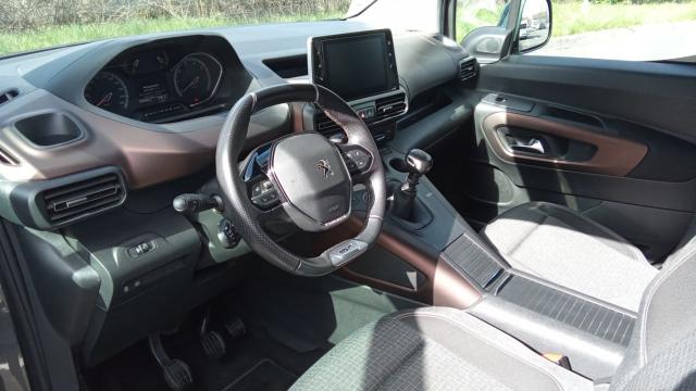 Peugeot Rifter image 7
