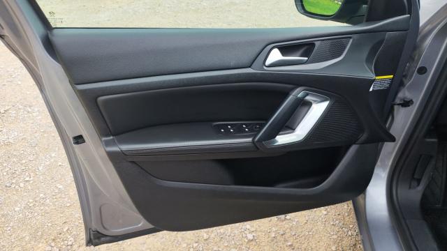 Peugeot 308 image 1