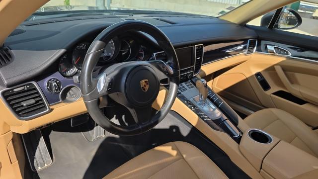 Porsche Panamera image 3