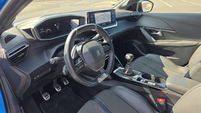Peugeot 208 image 1