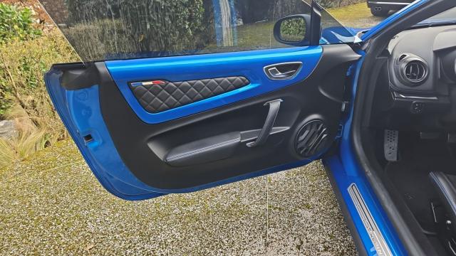 Alpine A110 image 1