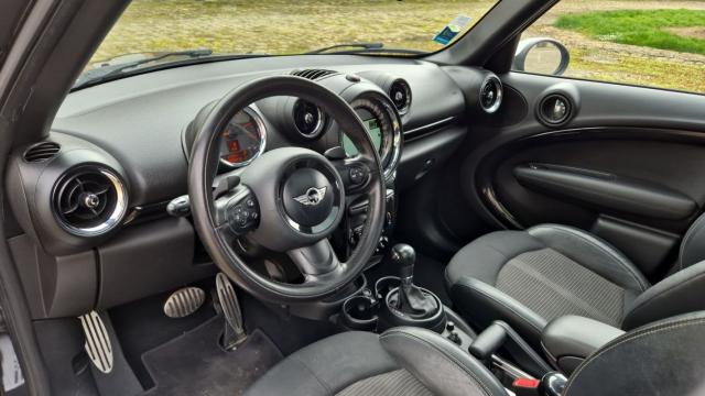 Mini Countryman image 8