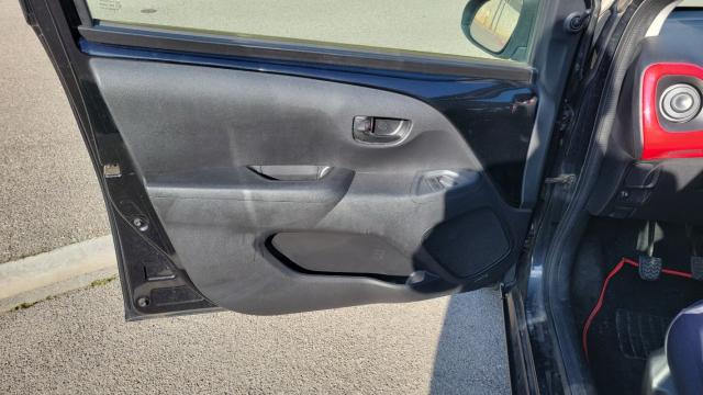 Peugeot 108 image 2