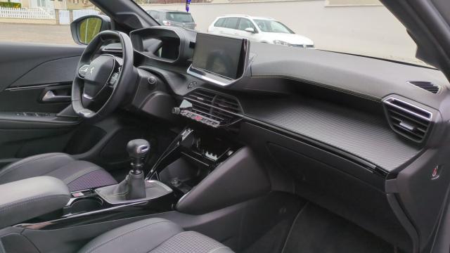 Peugeot 208 image 7