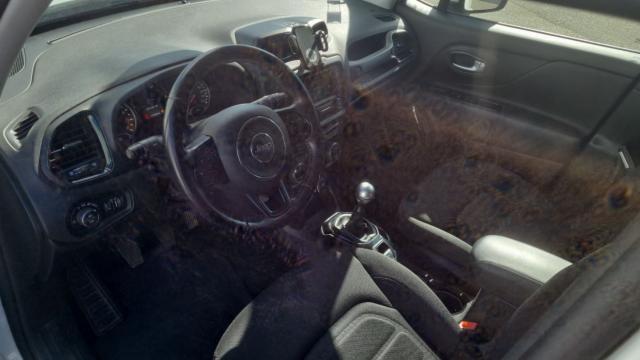 Jeep Renegade image 8