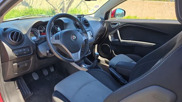 Alfa Romeo Mito image 7