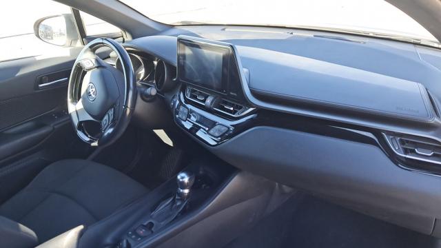 Toyota C-Hr image 4