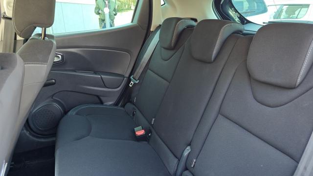 Renault Clio image 9