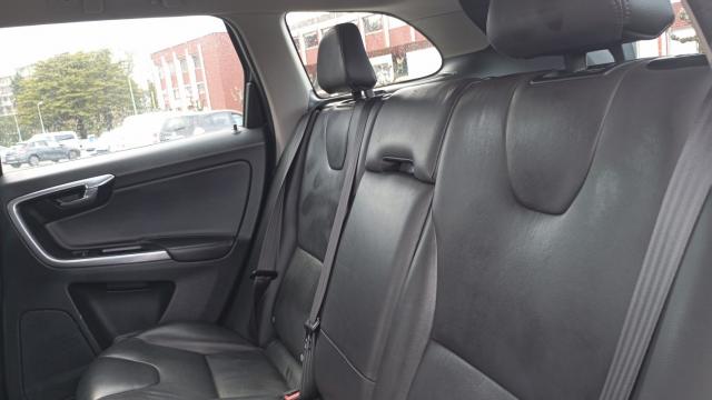Volvo Xc60 image 9