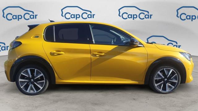 Peugeot 208 image 8
