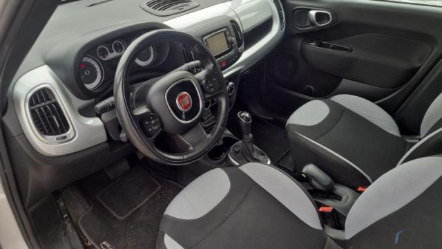 Fiat 500l image 8