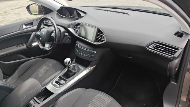 Peugeot 308 image 3