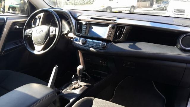 Toyota Rav4 image 6