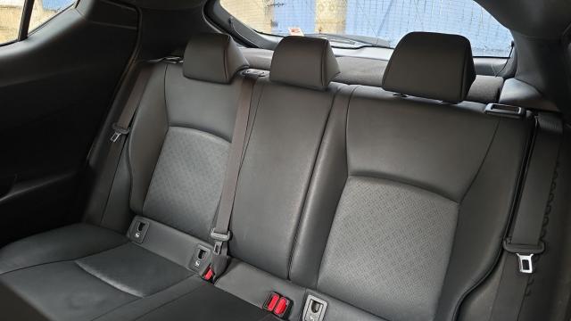 Toyota C-Hr image 2
