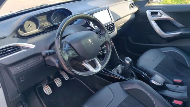Peugeot 2008 image 9