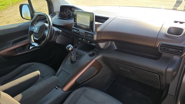 Peugeot Rifter image 1