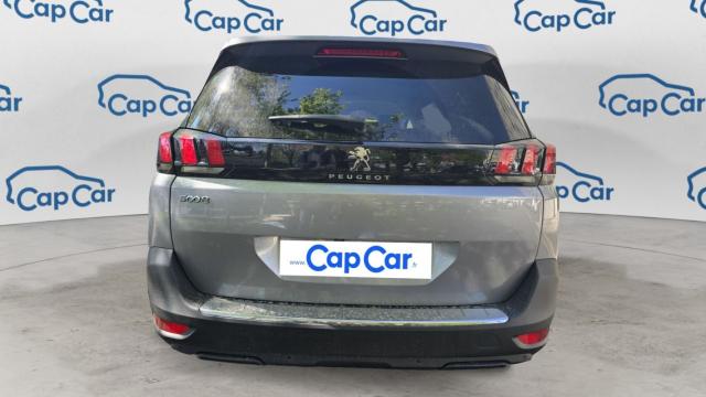Peugeot 5008 image 1