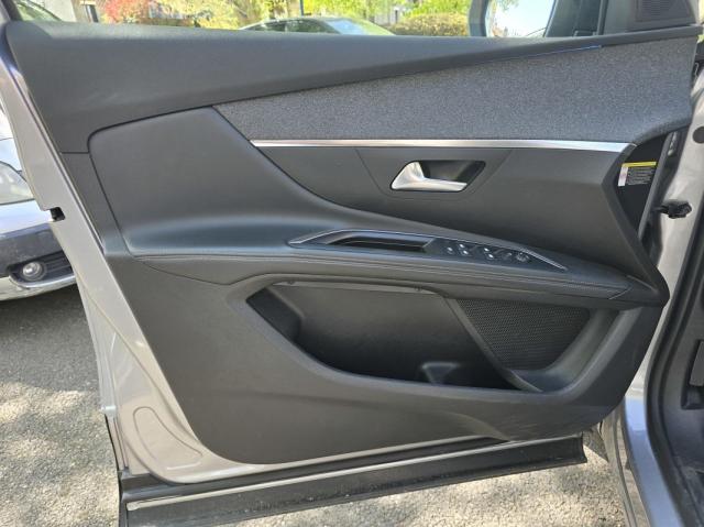 Peugeot 5008 image 4