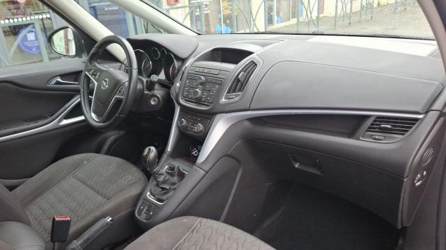 Opel Zafira Tourer image 9