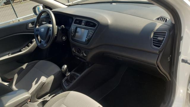 Hyundai I20 image 9