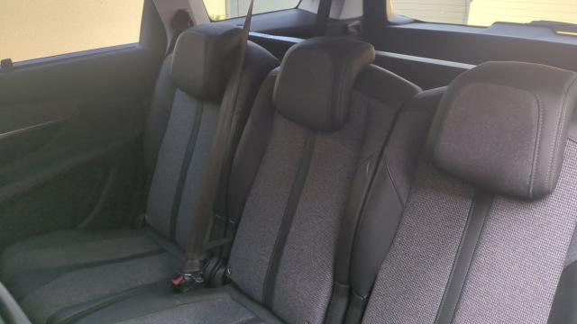 Peugeot 5008 image 9
