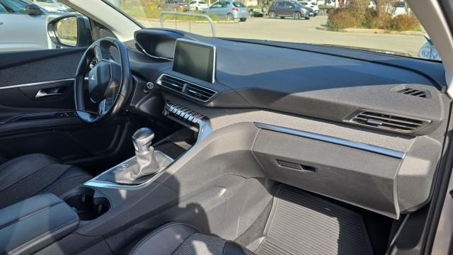 Peugeot 3008 image 9