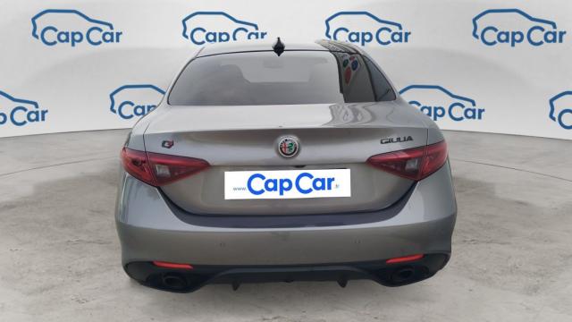 Alfa Romeo Giulia image 7