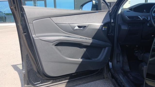 Peugeot 5008 image 7